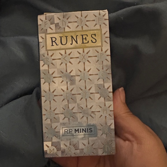 Black Velvet Drawstring Pouch - Picture 4 of 6